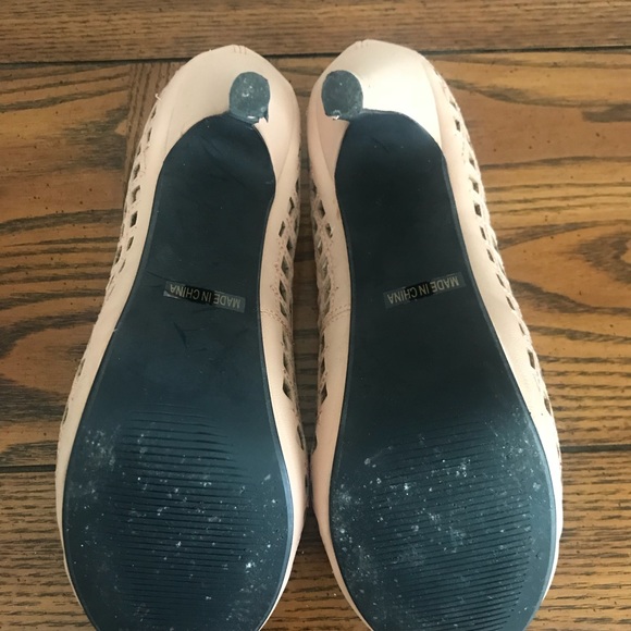 Blush latticework pattern pump - Picture 5 of 5